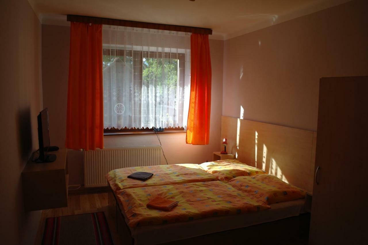 Penzion Jaraba Żar Zewnętrze zdjęcie